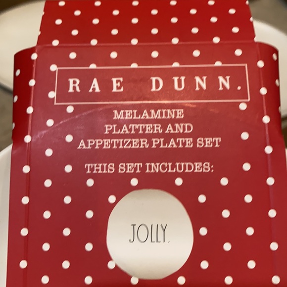 Rae Dunn “Merry Christmas” Melamine Platter And Set of 4 Plates - Picture 4 of 8